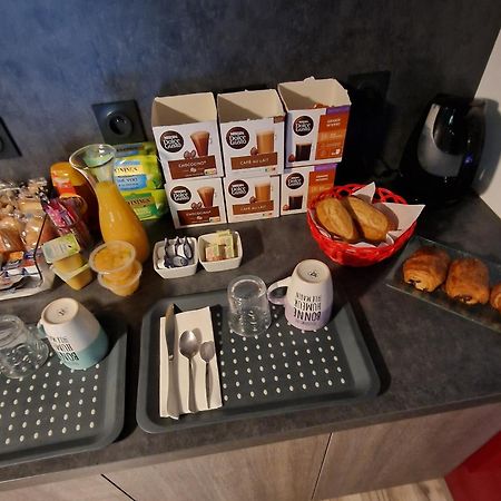 Chambre Chez L Habitant Petit Dejeuner Compris Frejus Bagian luar foto