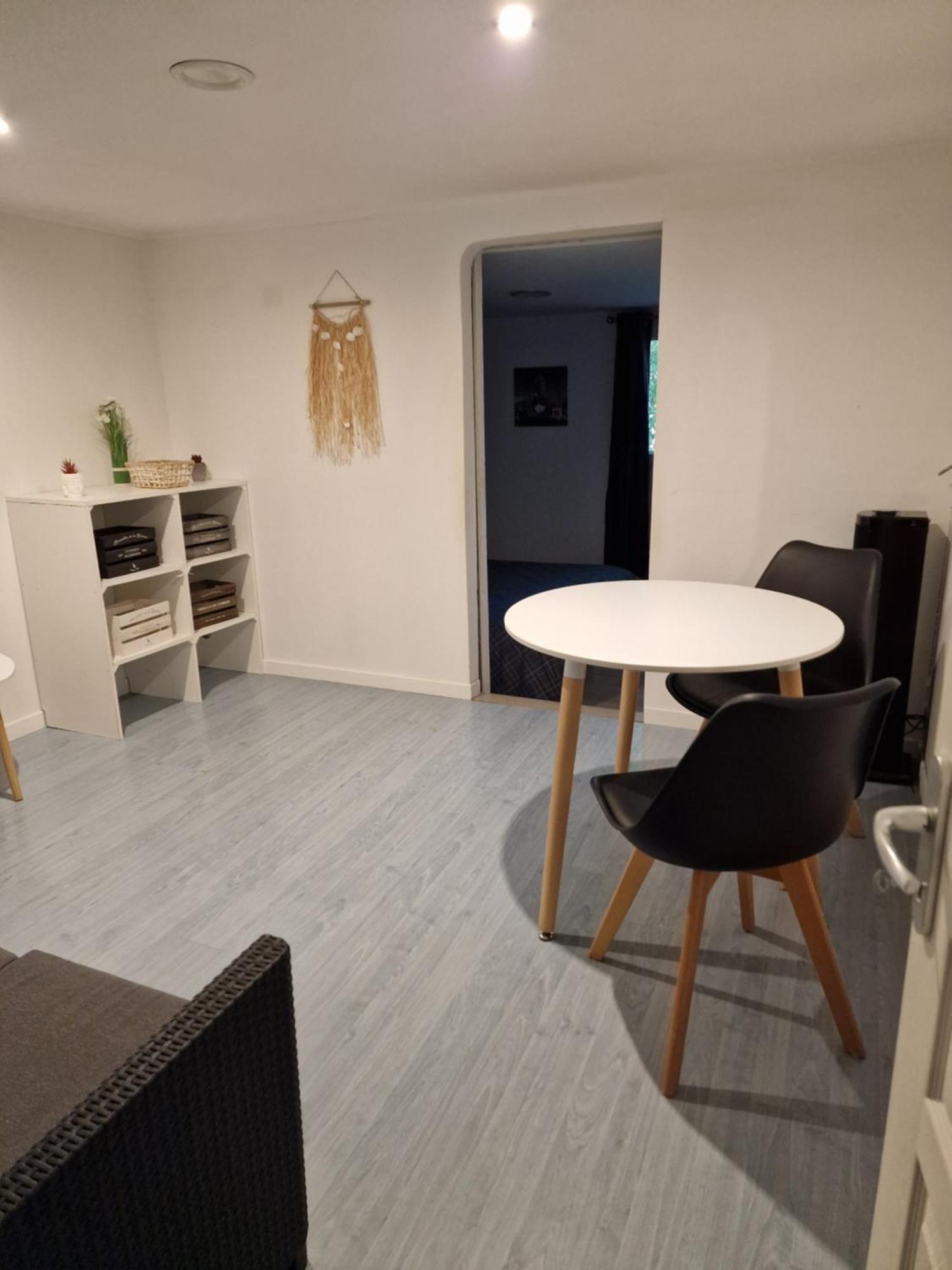 Chambre Chez L Habitant Petit Dejeuner Compris Frejus Bagian luar foto